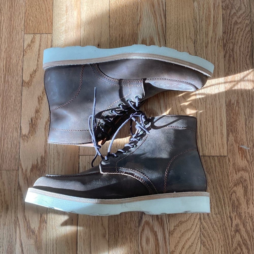 Moc Toe Leather Men’s Boot